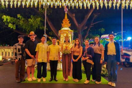 จักรคำฯ ร่วมนำโคมจัดแสดง เพื่อสืบสานเทศกาลโคมแสนดวงที่เมืองลำพูน 2568  1 พฤศจิกายน 2568 โรงเรียนจักรคําคณาทร จังหวัดลําพูน โดยงานกิจกรรมโรงเรียนและชุมชน และคณะกรรมการสภานักเรียน ประจําปีการศึกษา 2568 ร่วมประดิษฐ์และตกแต่งโคม 