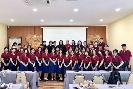 โรงเรียนจักรคำคณาทร จังหวัดลำพูน จัดกิจกรรมเตรียมความพร้อมสู่การสอบวัดระดับความรู้ภาษาจีนตามมาตรฐานสากล (HSK และ HSKK）วันที่ 9 - 10 มีนาคม 2569 นักเรียนแผนการเรียนภาษาอังกฤษ-ภาษาจีน ระดับชั้นมัธยมศึกษาปีที่ 5/14 ตามโครงการห้องเรียนภาษาจีน