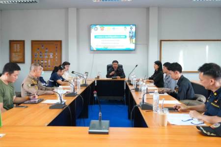 โรงเรียนจักรคำคณาทร จังหวัดลำพูน ประชุมซ้อมแผนเผชิญเหตุ บูรณาการความร่วมมือกับหน่วยงานภาครัฐและภาคเอกชน ประจำปี 2569 วันพุธที่ 8 กรกฎาคม พ.ศ. 2569 นายธำรงค์ หน่อเรือง ผู้อำนวยการโรงเรียนจักรคำคณาทร จังหวัดลำพูน